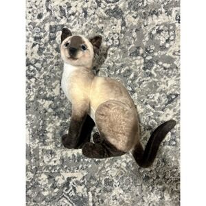 Stefan The Siamese Cat 13" Stuffed Animal Plush By VIAHART Tiger Tale Toys